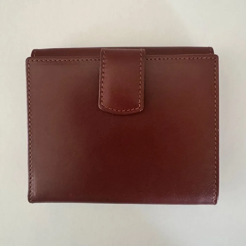 Salvatore Ferragamo Brown Leather Vintage Bi-Fold Wallet w/ Gancini Closure